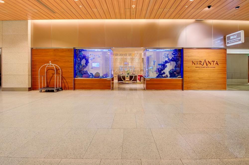 Niranta Transit Hotel Terminal 2 Arrivals/Landside Bombaim Exterior foto