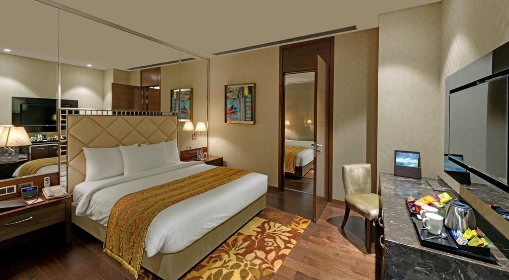 Niranta Transit Hotel Terminal 2 Arrivals/Landside Bombaim Exterior foto