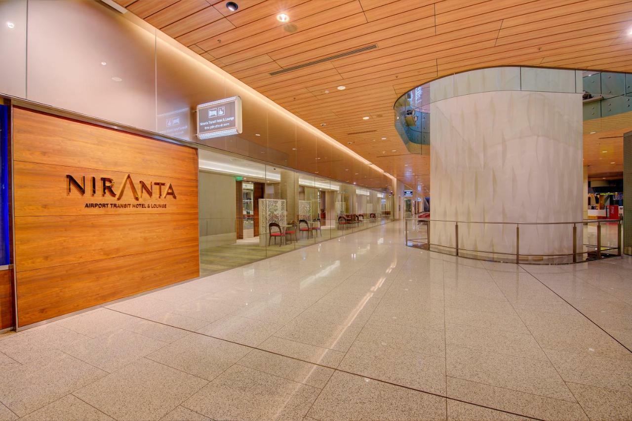 Niranta Transit Hotel Terminal 2 Arrivals/Landside Bombaim Exterior foto