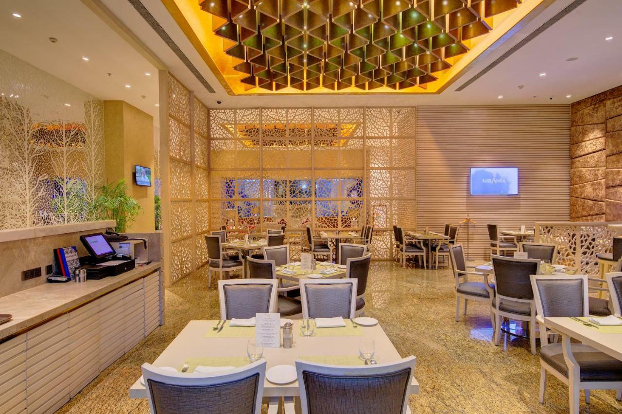 Niranta Transit Hotel Terminal 2 Arrivals/Landside Bombaim Exterior foto
